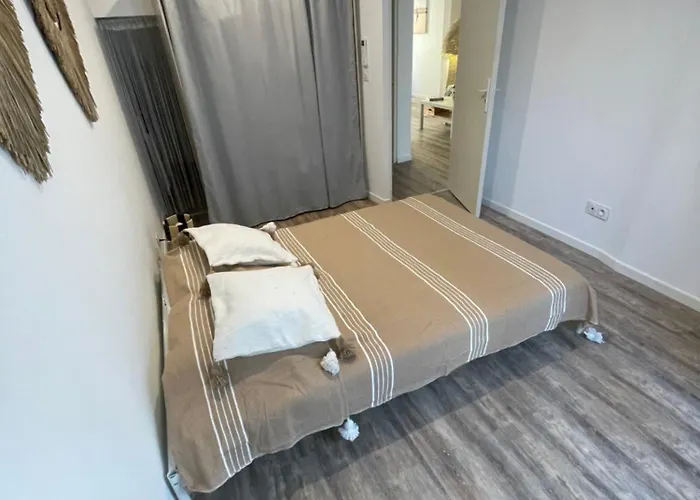3 Pieces Mourillon Apartman