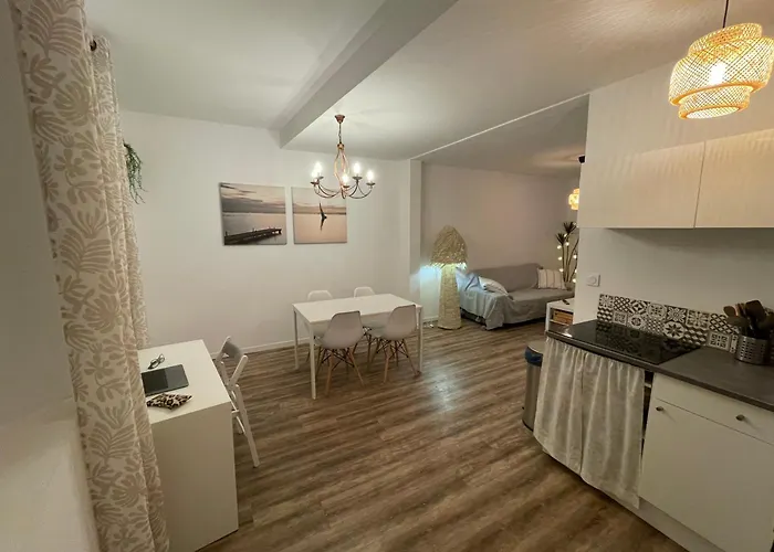 3 Pieces Mourillon Apartman